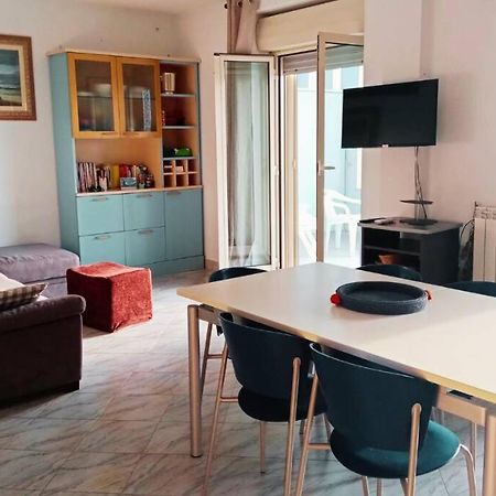 Casa Flora A Due Passi Dal Mare Apartment Giovinazzo Luaran gambar