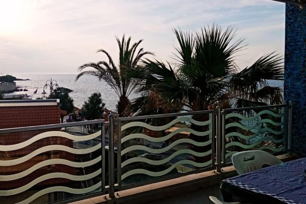 Casa Flora A Due Passi Dal Mare Apartment Giovinazzo Luaran gambar